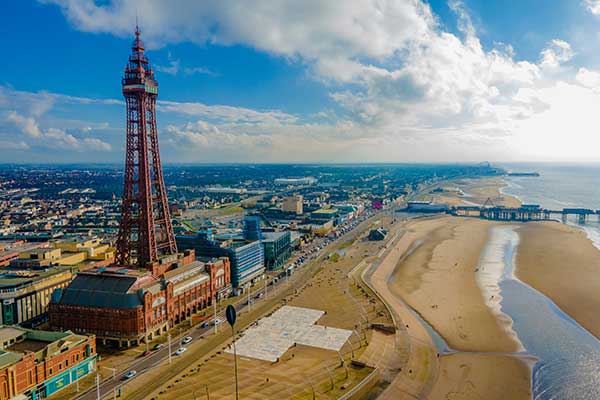 48 hours in Blackpool by coach